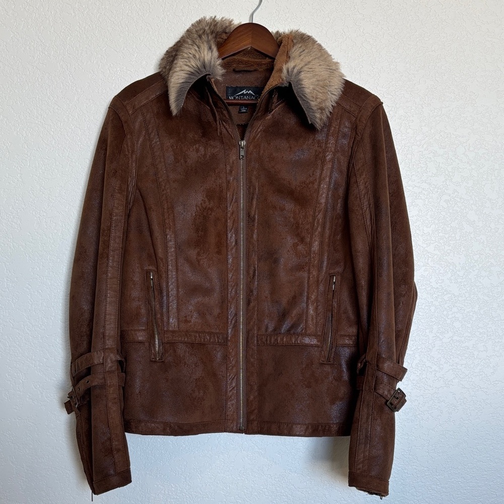 Elegant Brown Jacket with Faux Fur Collar